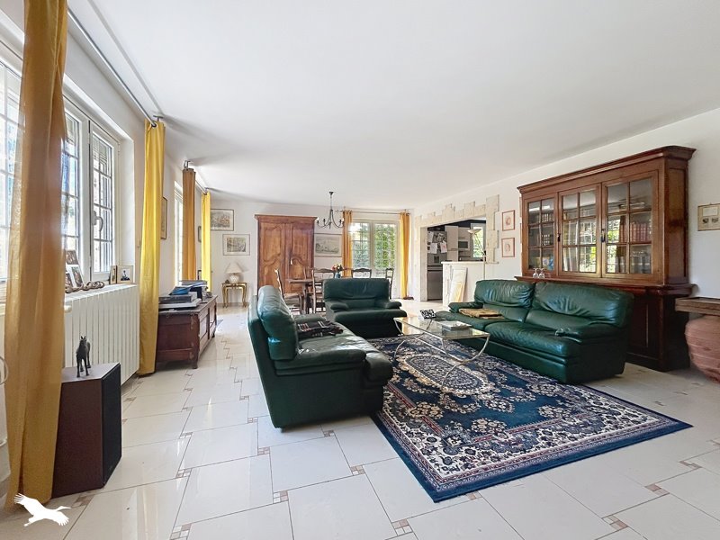 Vente Maison Bonneuil - 7 pièces -214 m² - (16120)