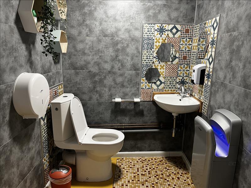 Vente Local commercial OBJAT - -  250 m² - (19130)