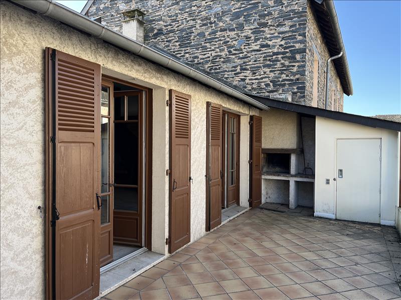 Vente Maison OBJAT - 6 pièces -160 m² - (19130)