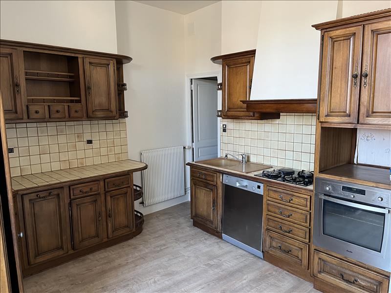 Vente Maison OBJAT - 6 pièces -160 m² - (19130)