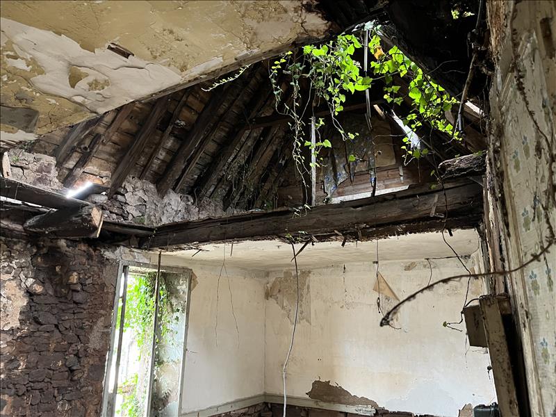 Vente Maison ST BONNET LA RIVIERE - 1 pièce -50 m² - (19130)