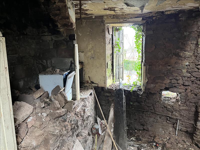 Vente Maison ST BONNET LA RIVIERE - 1 pièce -50 m² - (19130)