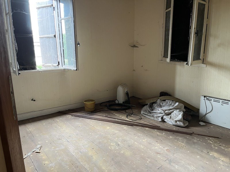 Vente Maison ST BONNET LA RIVIERE - 3 pièces -40 m² - (19130)