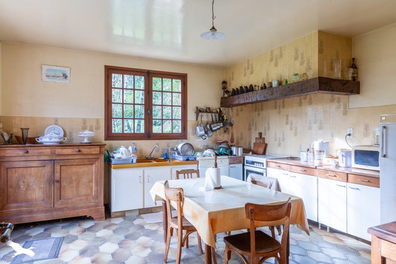 Vente Maison ST CYR LA ROCHE - 7 pièces -175 m² - (19130)