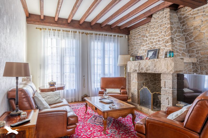 Vente Maison OBJAT - 6 pièces -177 m² - (19130)