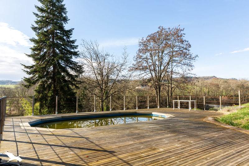 Vente Maison ST CYPRIEN - 6 pièces -193 m² - (19130)