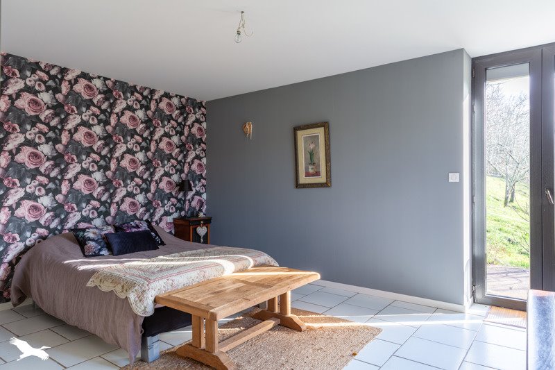 Vente Maison ST CYPRIEN - 6 pièces -193 m² - (19130)