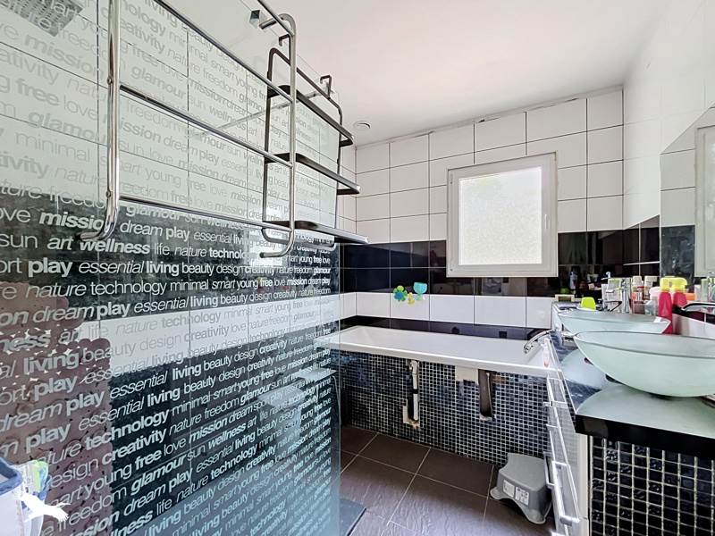 Vente Maison Allassac - 5 pièces -137 m² - (19240)