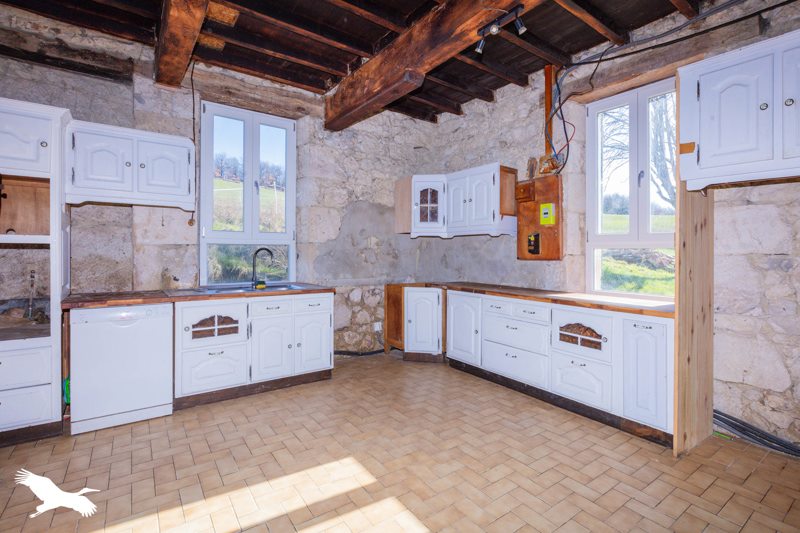 Vente Maison TERRAUBE - 6 pièces -200 m² - (32700)