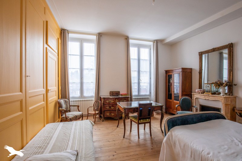 Vente Maison HOUDAN - 15 pièces -690 m² - (78550)