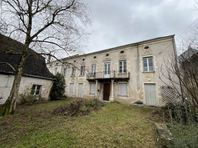 Vente Maison ISSOUDUN - 6 pièces -214 m² - (36100)