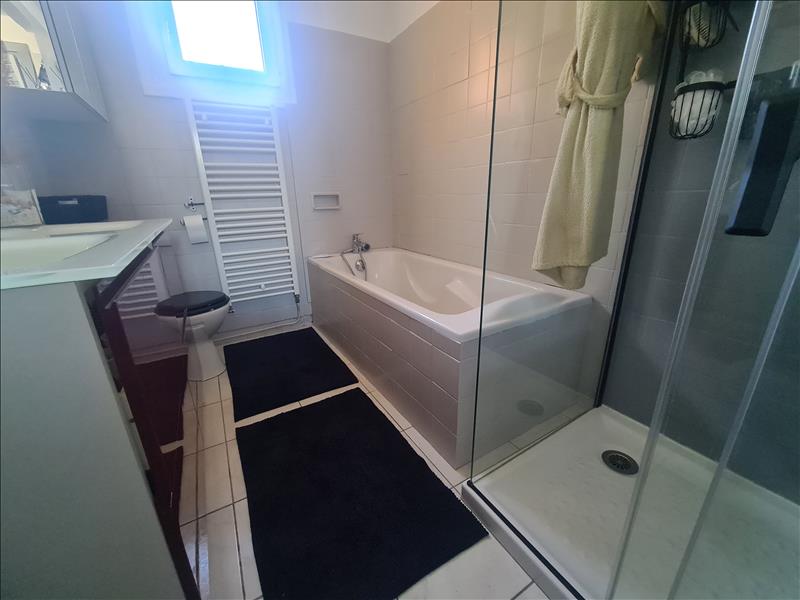 Vente Maison ISSOUDUN - 7 pièces -137 m² - (36100)