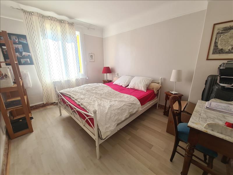 Vente Maison ISSOUDUN - 7 pièces -137 m² - (36100)