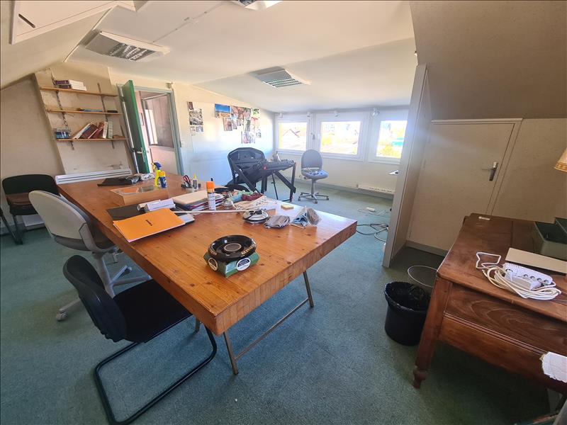 Vente Maison ISSOUDUN - 7 pièces -137 m² - (36100)