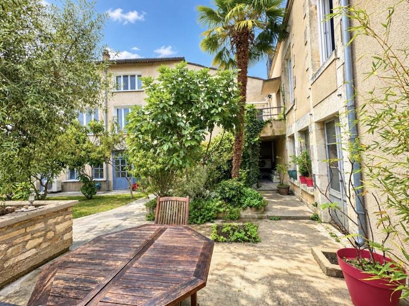 Vente Maison Issoudun - 6 pièces -171 m² - (36100)