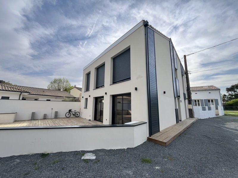 Vente Maison LISTRAC MEDOC - 6 pièces -135 m² - (33480)