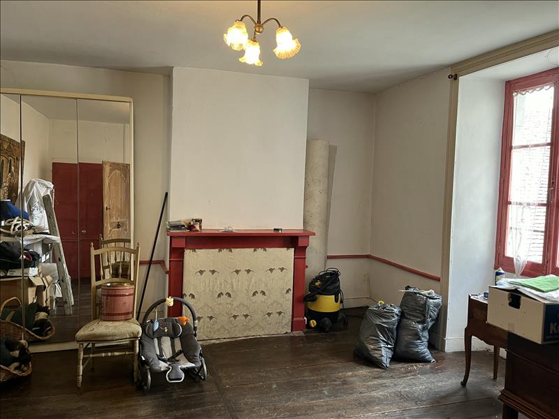 Vente Appartement MARTEL - 4 pièces -101 m² - (46600)