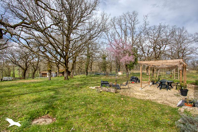 Vente Maison LE VIGNON EN QUERCY - 7 pièces -150 m² - (46110)