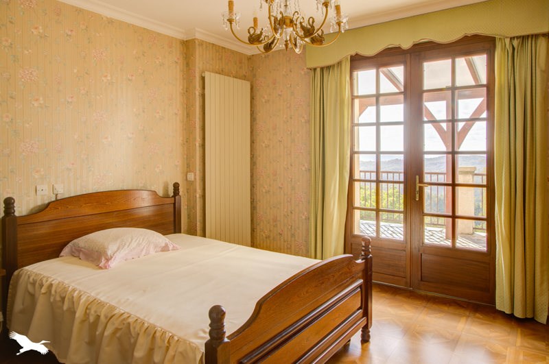 Vente Maison Sioniac - 8 pièces -250 m² - (19120)