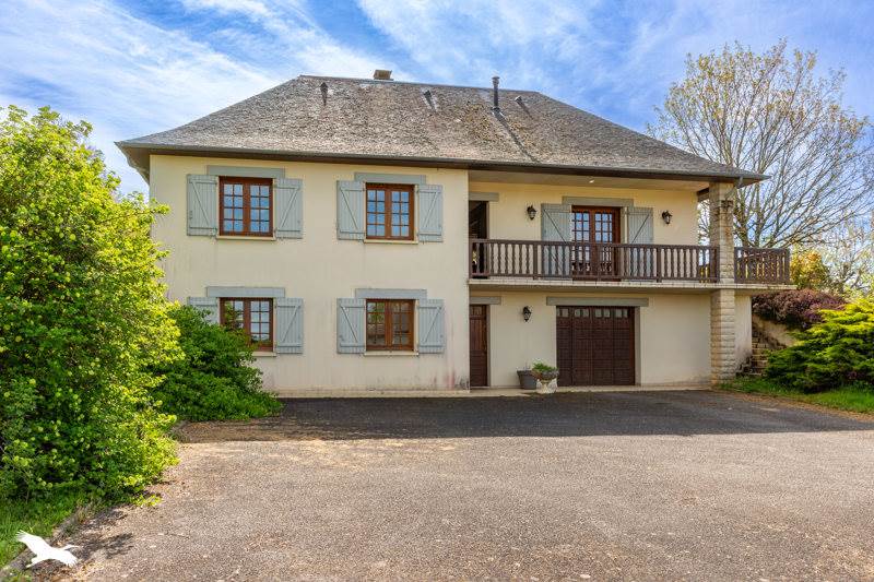 Vente Maison UZERCHE - 6 pièces -139 m² - (19140)