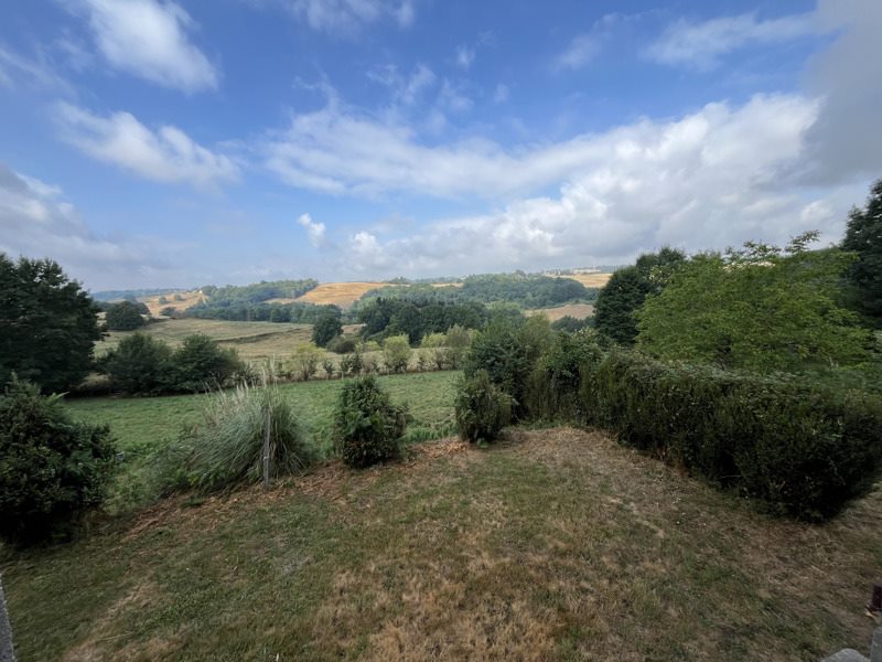 Vente Maison Saint-Ybard - 5 pièces -148 m² - (19140)
