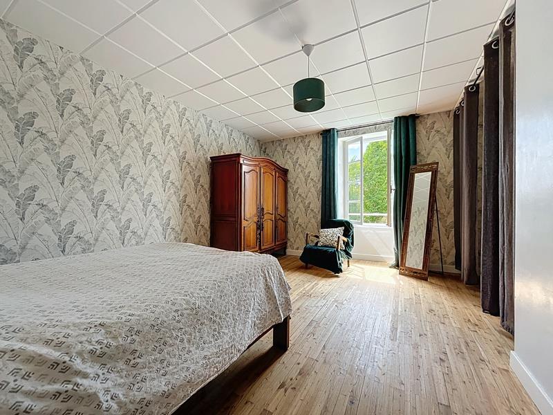 Vente Maison VAL DU MIGNON - 7 pièces -210 m² - (79210)