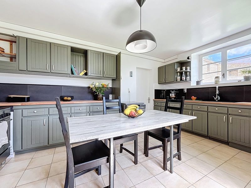 Vente Maison VAL DU MIGNON - 7 pièces -210 m² - (79210)