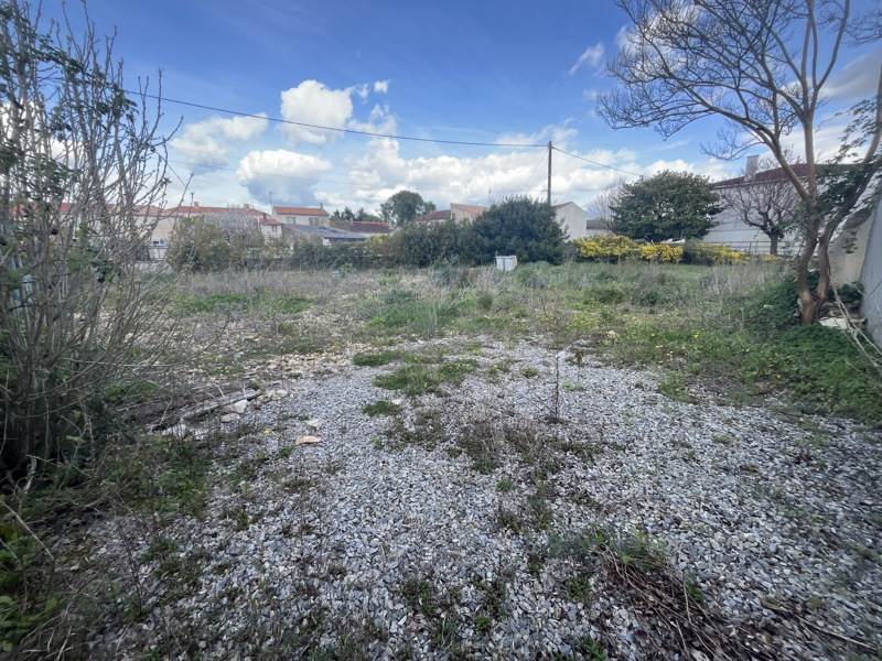 Vente Terrain LA LAIGNE - -767 m² - (17170)