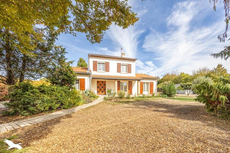 Vente Maison Épannes 79270 5 pièces - 149 m²
