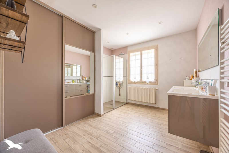 Vente Maison Épannes - 5 pièces -149 m² - (79270)