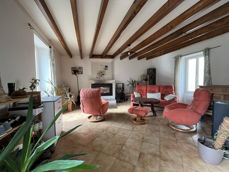 Vente Maison Saint-Hilaire-la-Palud - 4 pièces -121 m² - (79210)