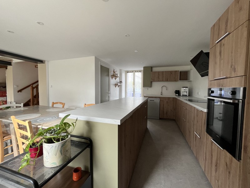 Vente Maison Saint-Hilaire-la-Palud - 4 pièces -121 m² - (79210)
