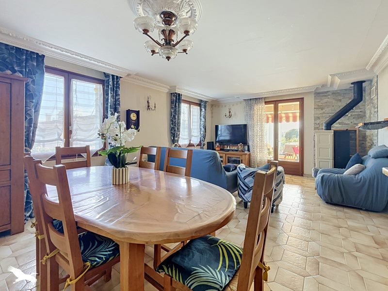 Vente Maison Val-du-Mignon - 5 pièces -110 m² - (79210)