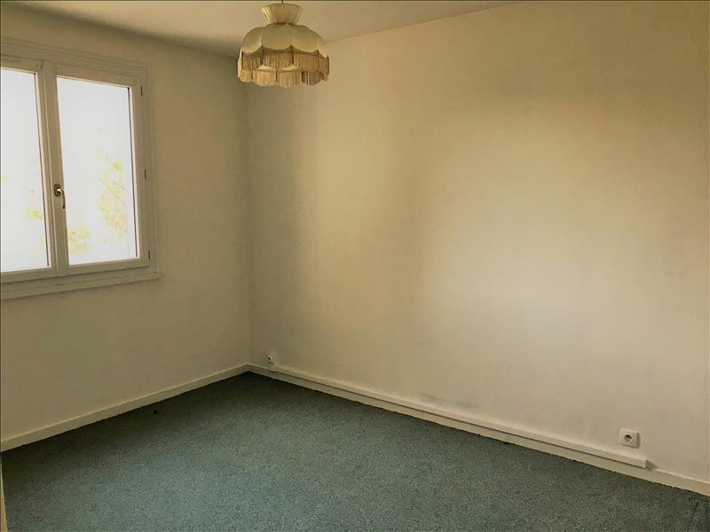 Vente Appartement CHALUS - 4 pièces -80 m² - (87230)