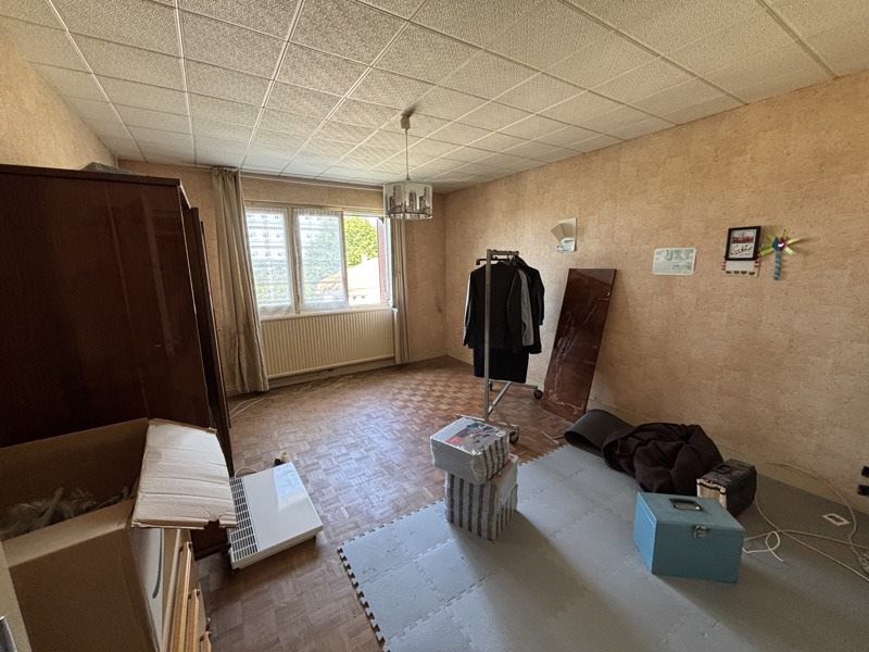 Vente Maison CHALUS - 8 pièces -153 m² - (87230)