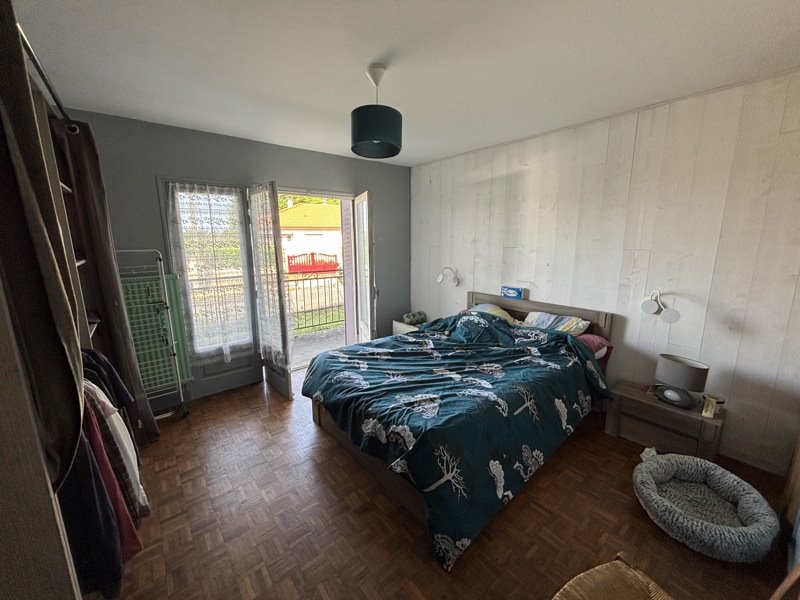 Vente Maison CHALUS - 8 pièces -153 m² - (87230)