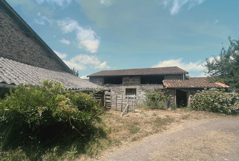 Vente Maison MIALET - 1 pièce -37 m² - (24450)