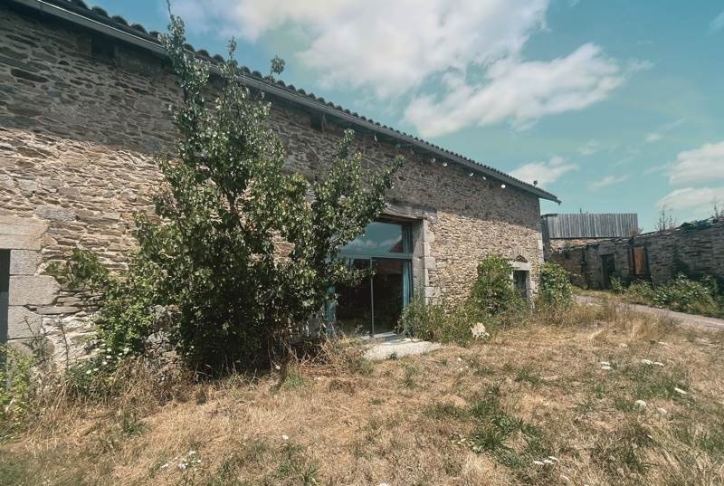 Vente Maison MIALET - 1 pièce -37 m² - (24450)