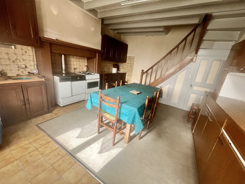 Vente Maison MIALET - 8 pièces -145 m² - (24450)