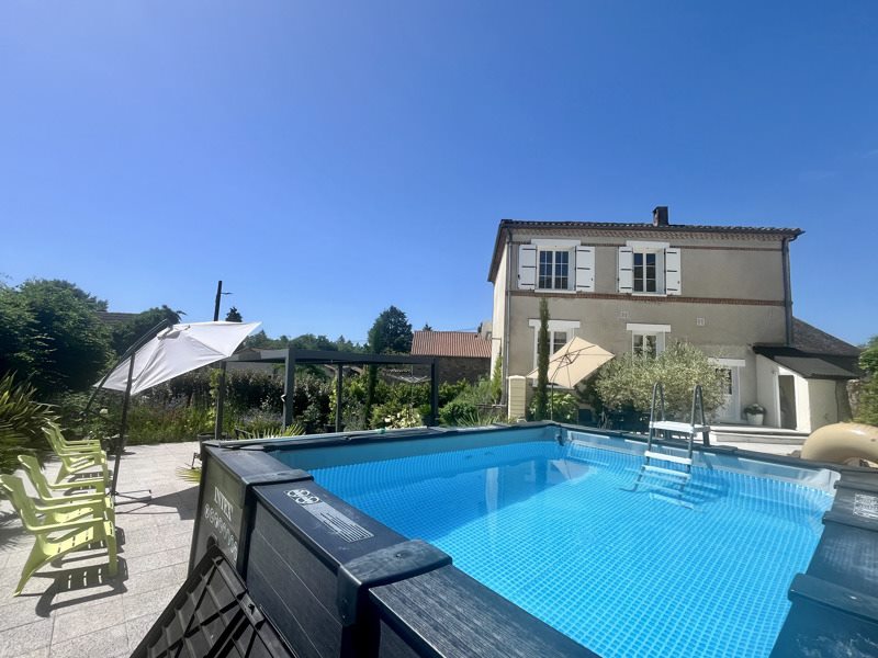 Vente Maison LA CHAPELLE MONTBRANDEIX - 6 pièces -117 m² - (87440)
