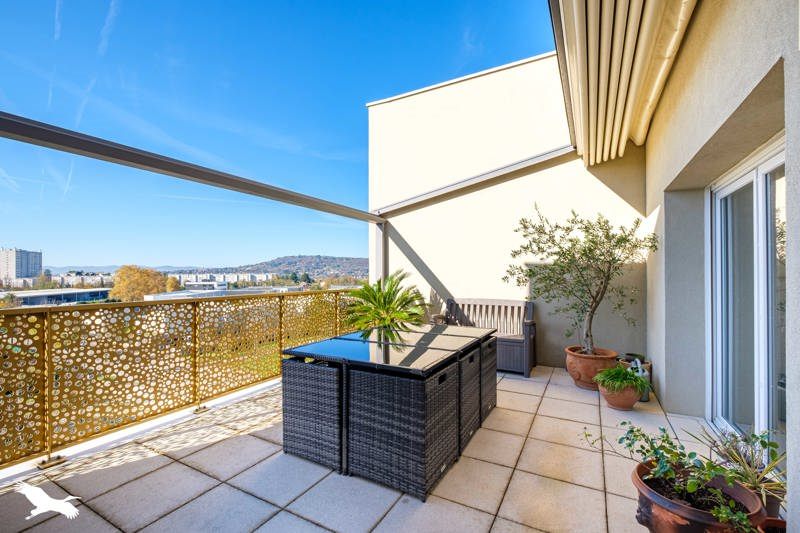 Vente Appartement SATHONAY CAMP - 5 pièces -101 m² - (69580)
