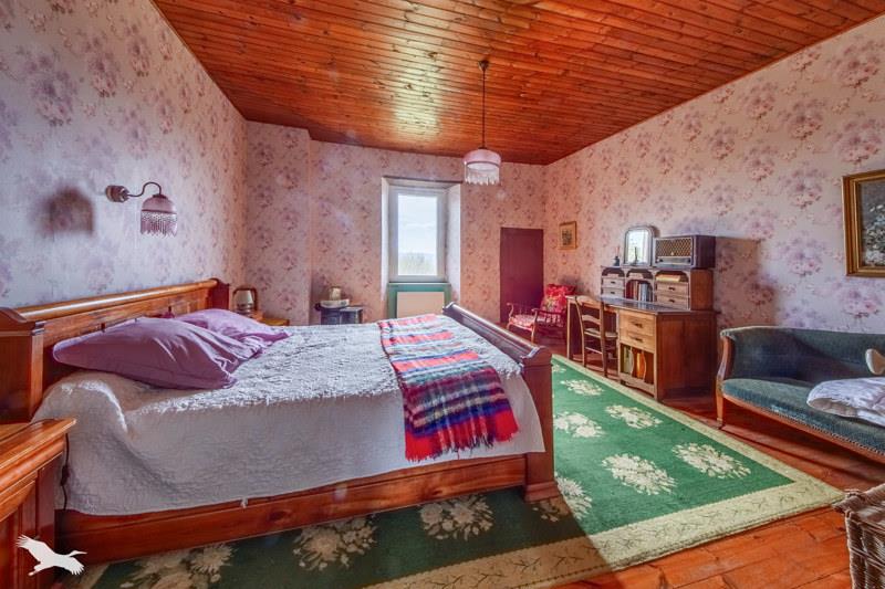 Vente Maison FIGEAC - 7 pièces -232 m² - (46100)