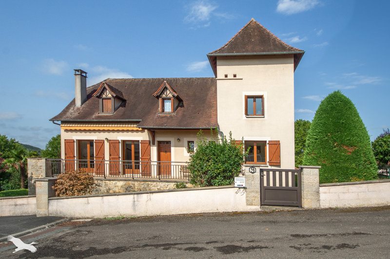 Vente Maison FIGEAC - 6 pièces -154 m² - (46100)
