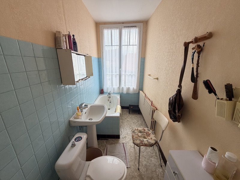 Vente Maison MONTCHEVRIER - 6 pièces -156 m² - (36140)