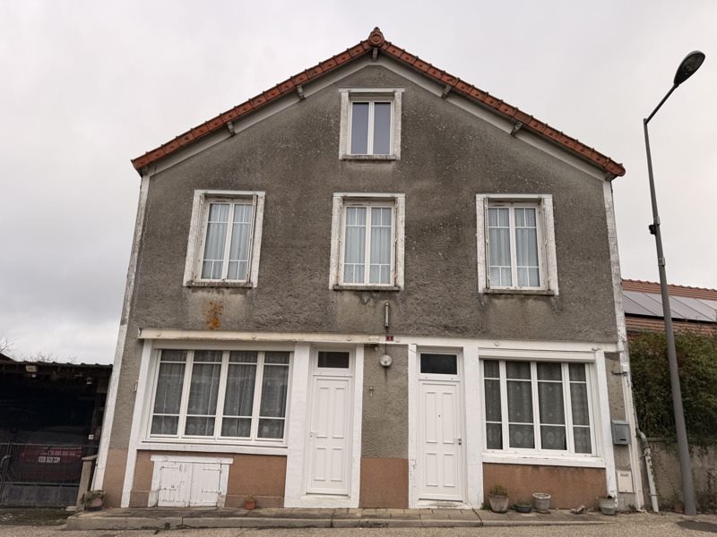 Vente Maison MONTCHEVRIER - 6 pièces -156 m² - (36140)