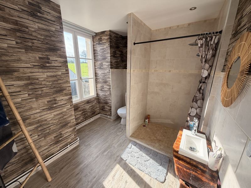 Vente Maison MONTCHEVRIER - 6 pièces -196 m² - (36140)