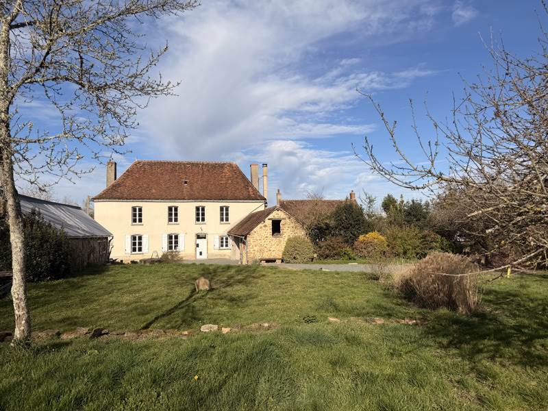 Vente Maison MONTCHEVRIER - 6 pièces -196 m² - (36140)
