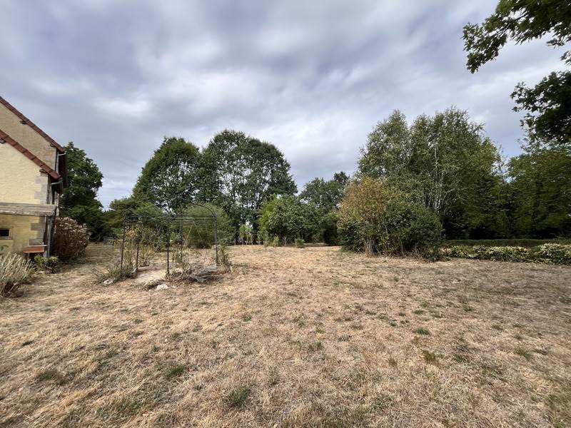 Vente Maison CHENIERS - 7 pièces -284 m² - (23220)