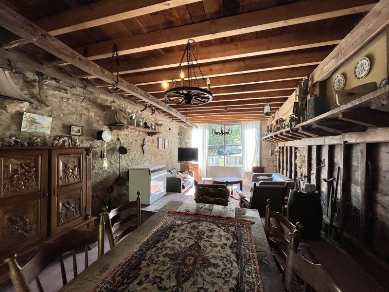 Vente Maison ST DIZIER LES DOMAINES - 6 pièces -154 m² - (23270)