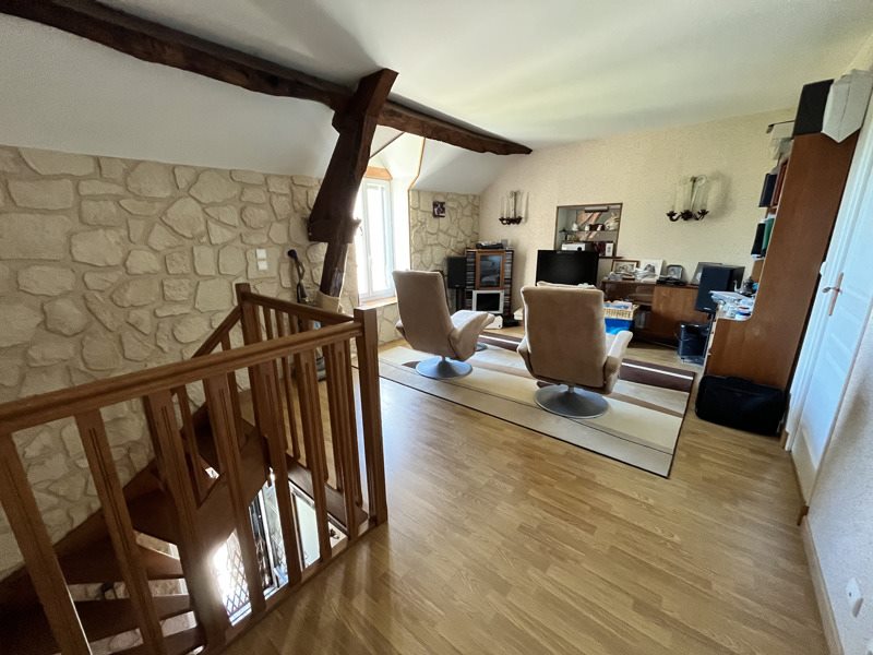 Vente Maison Cluis - 7 pièces -147 m² - (36340)